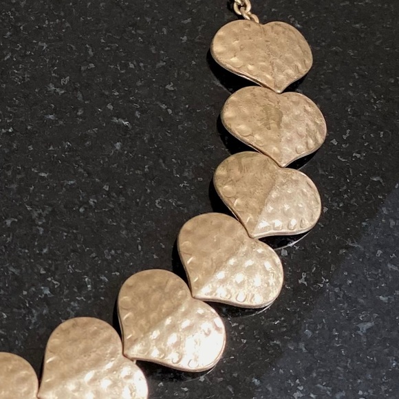 Gold heart necklace - Picture 4 of 4
